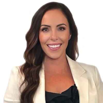 Christina Taylor Headshot (1)